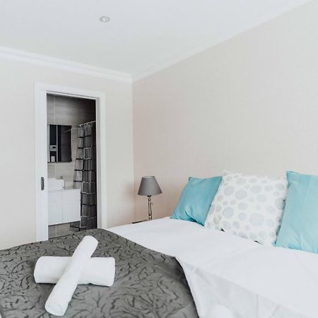 Ski-In, Ski-Out Hatsuyuki Apartments Hakuba Eksteriør bilde