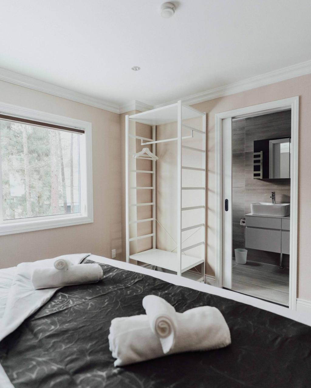 Ski-In, Ski-Out Hatsuyuki Apartments Hakuba Eksteriør bilde